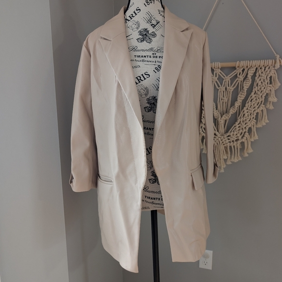 Esqualo vegan leather blazer Gorgeous Cream Open Front 3/4 Sleeve Size 6 - Picture 11 of 12